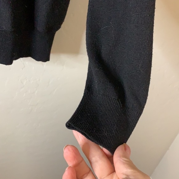 H&M black mock turtleneck drop sleeve lightweight new without tags - Picture 4 of 4